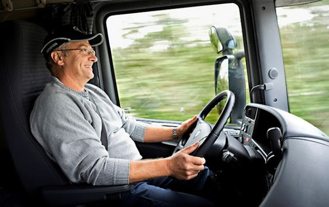 Read more about the article Possível aposentadoria especial para caminhoneiros com 25 anos de contribuição